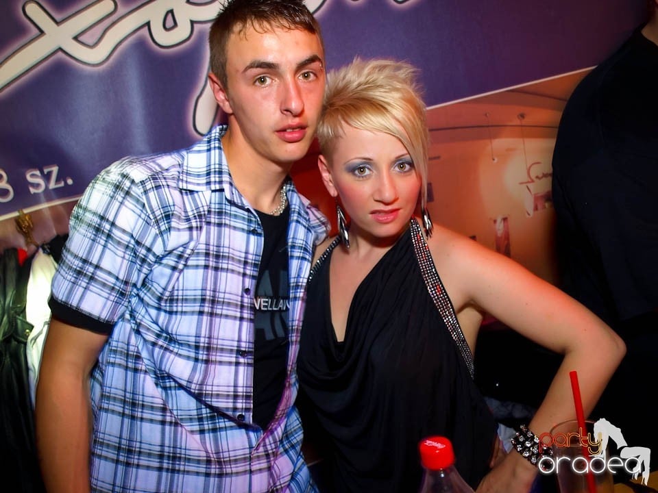 Discovery DJ şi PLSCB în Disco Faház,