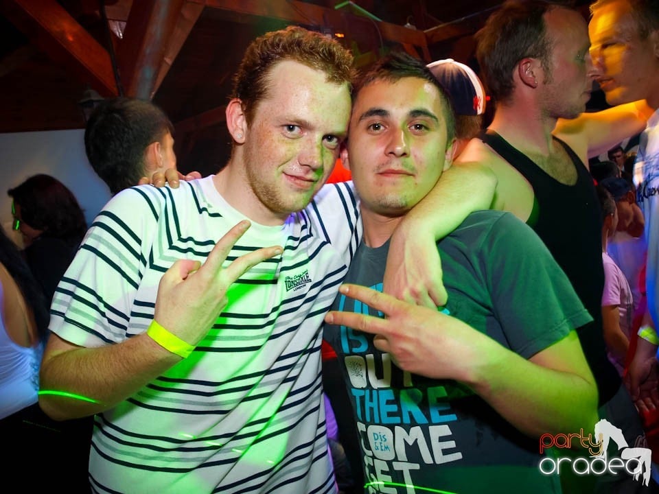 Discovery DJ şi PLSCB în Disco Faház,