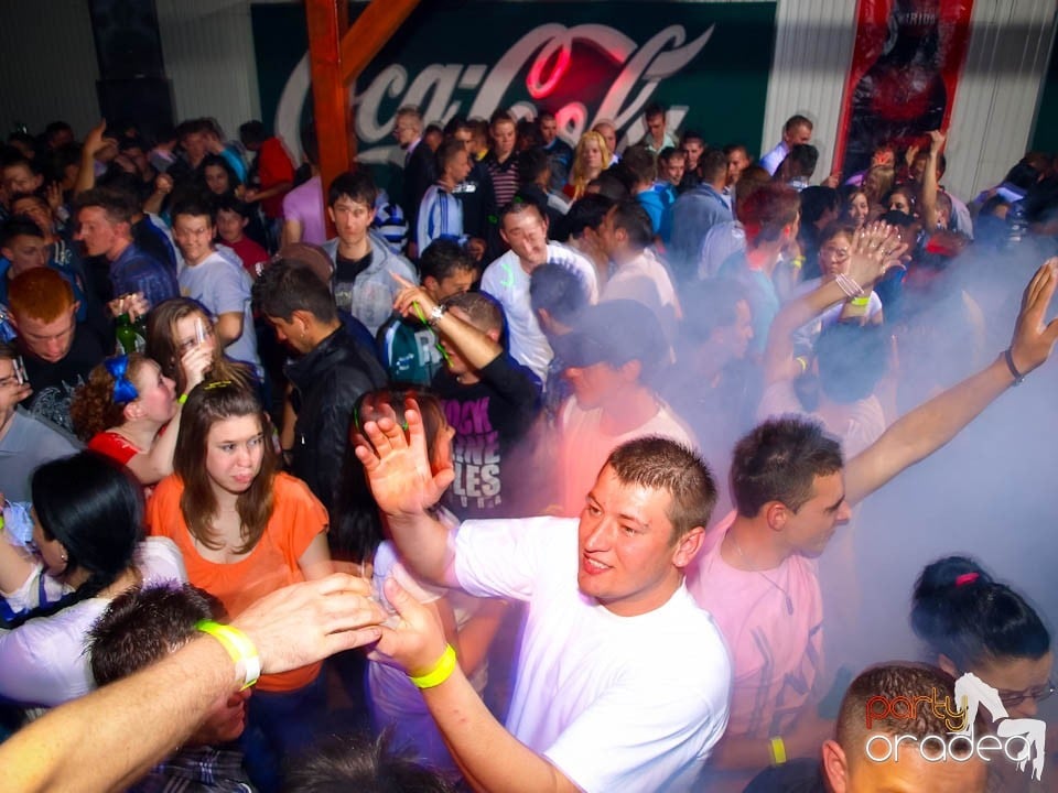 Discovery DJ şi PLSCB în Disco Faház,