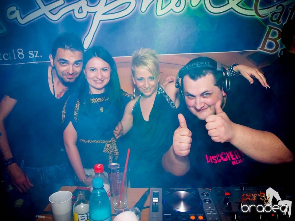 Discovery DJ şi PLSCB în Disco Faház,