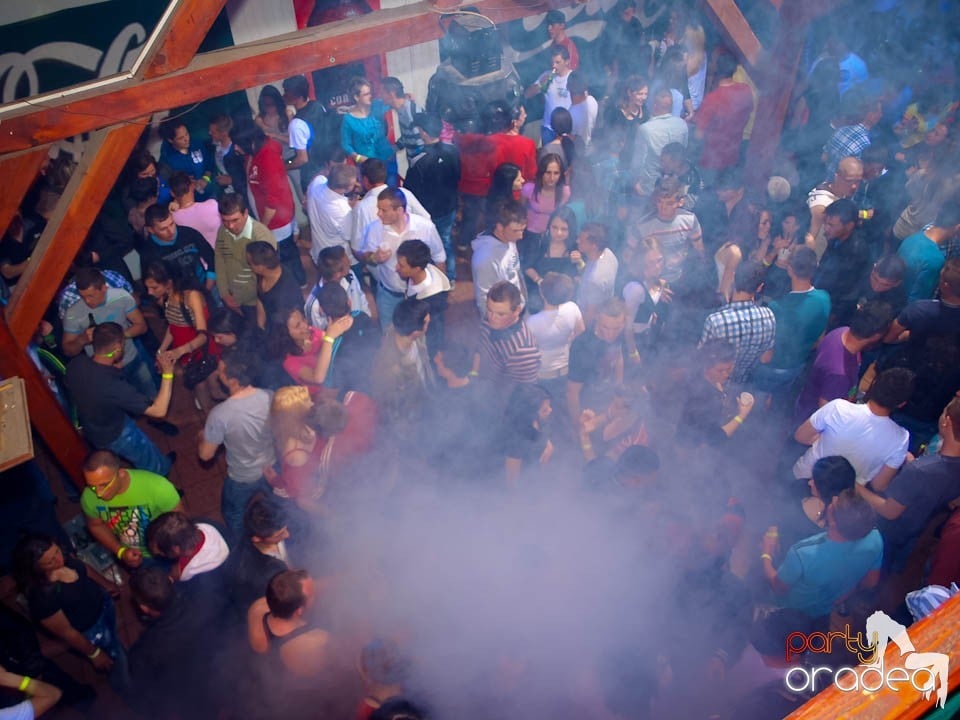 Discovery DJ şi PLSCB în Disco Faház,