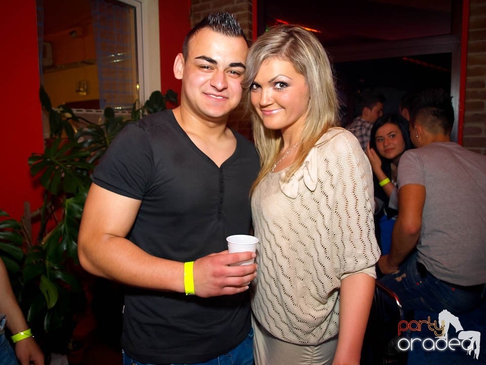 Discovery DJ şi PLSCB în Disco Faház,