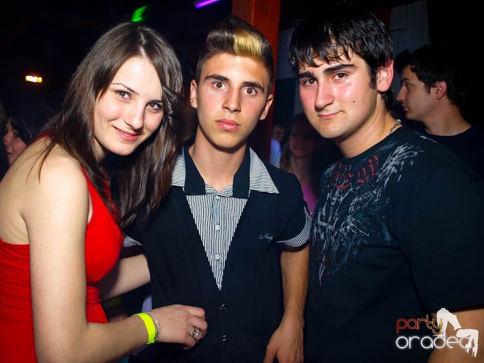 Discovery DJ şi PLSCB în Disco Faház,