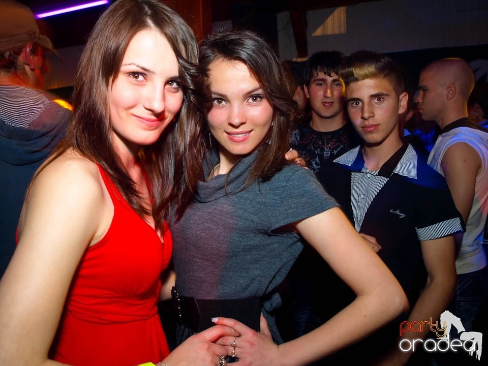 Discovery DJ şi PLSCB în Disco Faház,