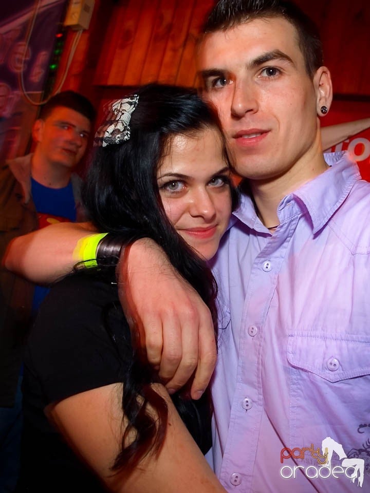 Discovery DJ şi PLSCB în Disco Faház,