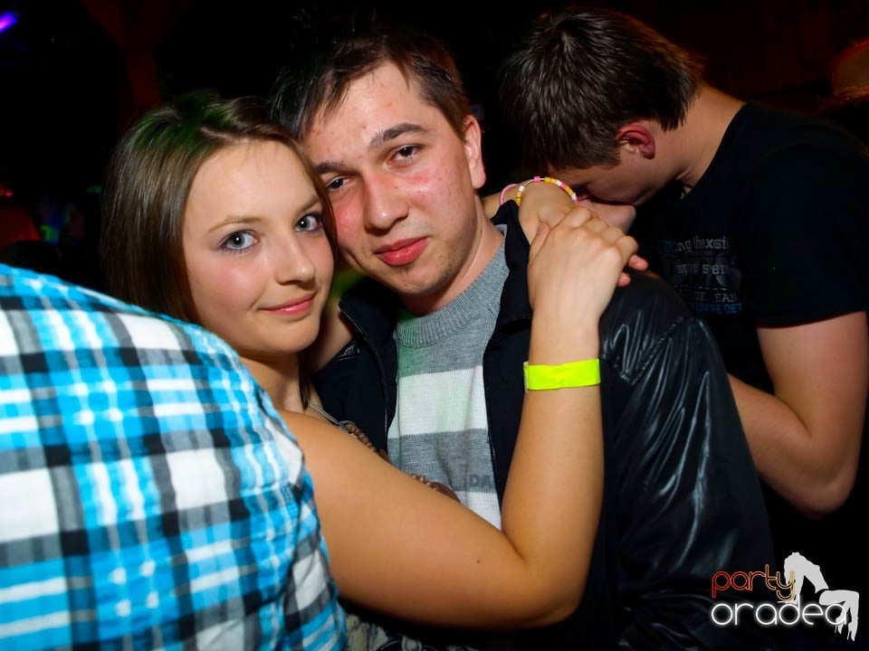 Discovery DJ şi PLSCB în Disco Faház,