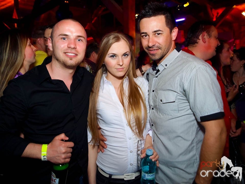 Discovery DJ şi PLSCB în Disco Faház,