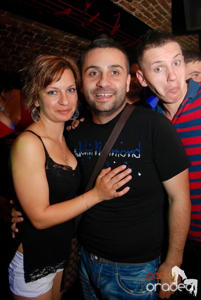 Distracţia continuă în Escape, 