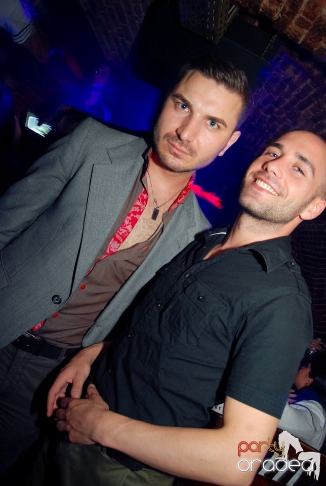 Distracţia continuă în Escape, 