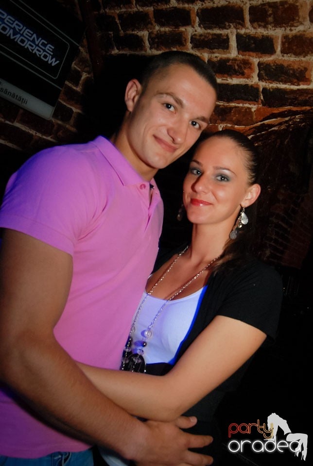 Distracţia continuă în Escape, 