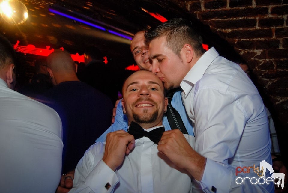 Distracţia continuă în Escape, 