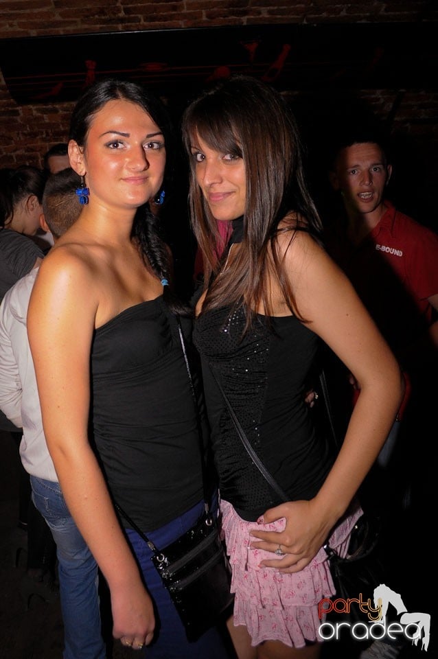 Distracţia continuă în Escape, 