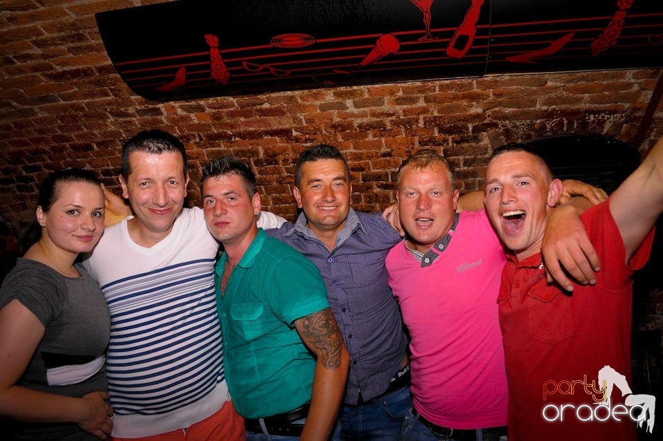 Distracţia continuă în Escape, 