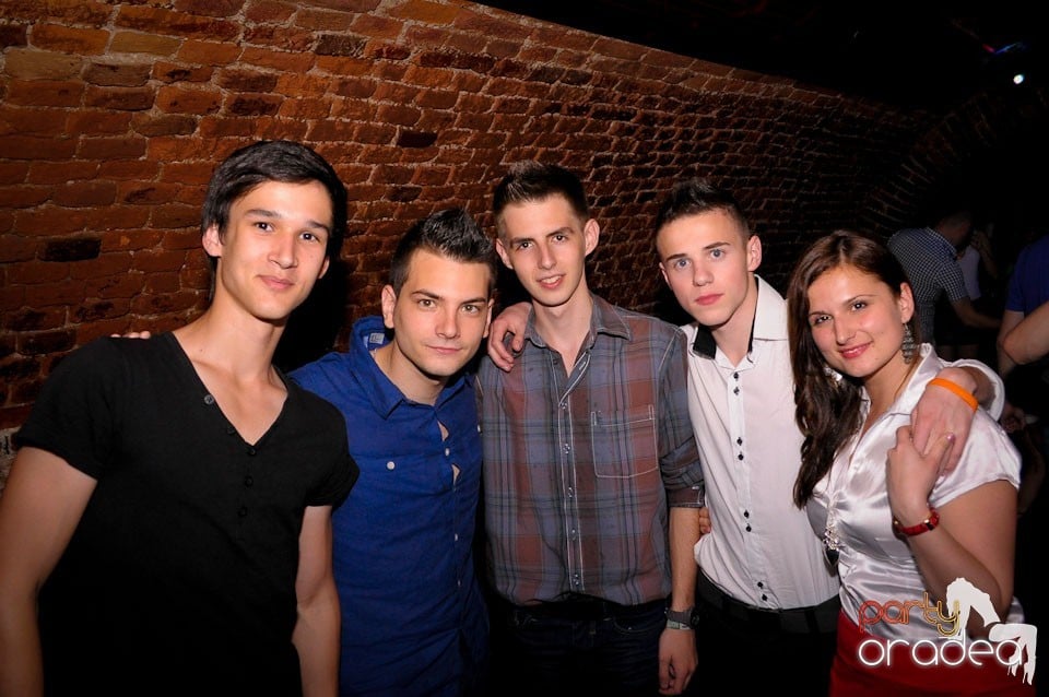 Distracţia continuă în Escape, 