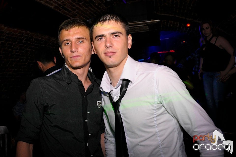 Distracţia continuă în Escape, 