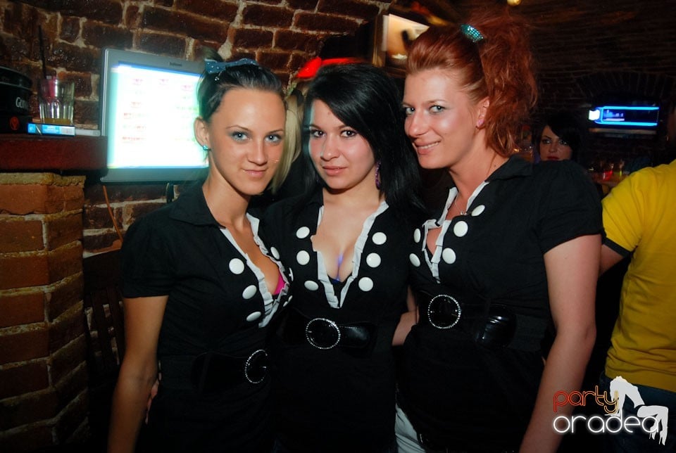 Distracţia continuă în Escape, 