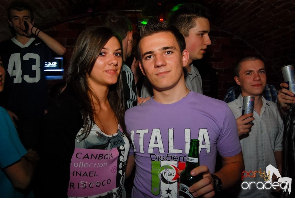 Distracţia continuă în Escape, 