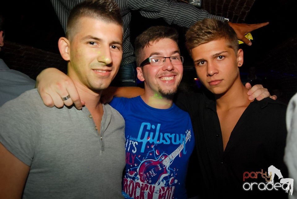 Distracţia continuă în Escape, 