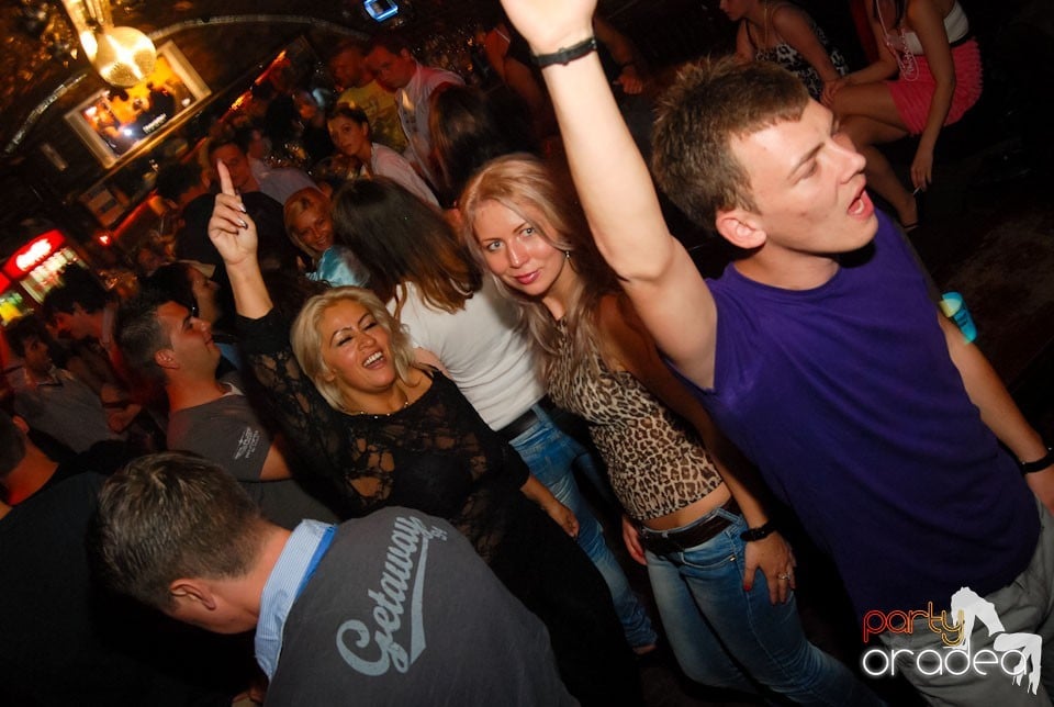 Distracţia continuă în Escape, 