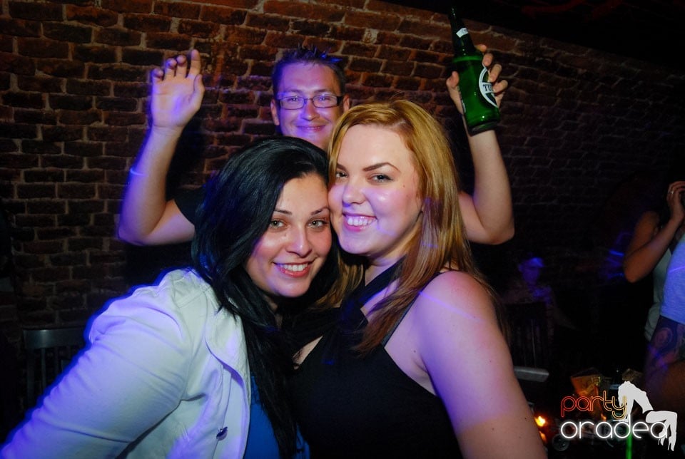 Distracţia continuă în Escape, 