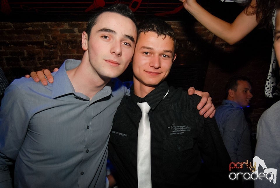 Distracţia continuă în Escape, 