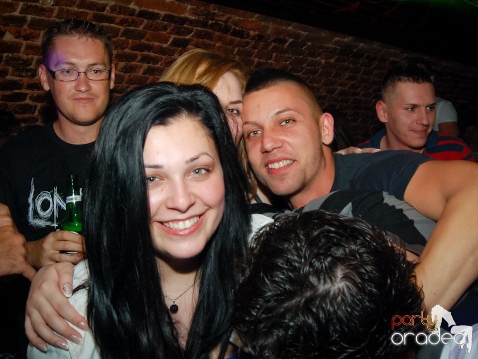 Distracţia continuă în Escape, 