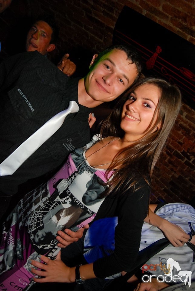 Distracţia continuă în Escape, 