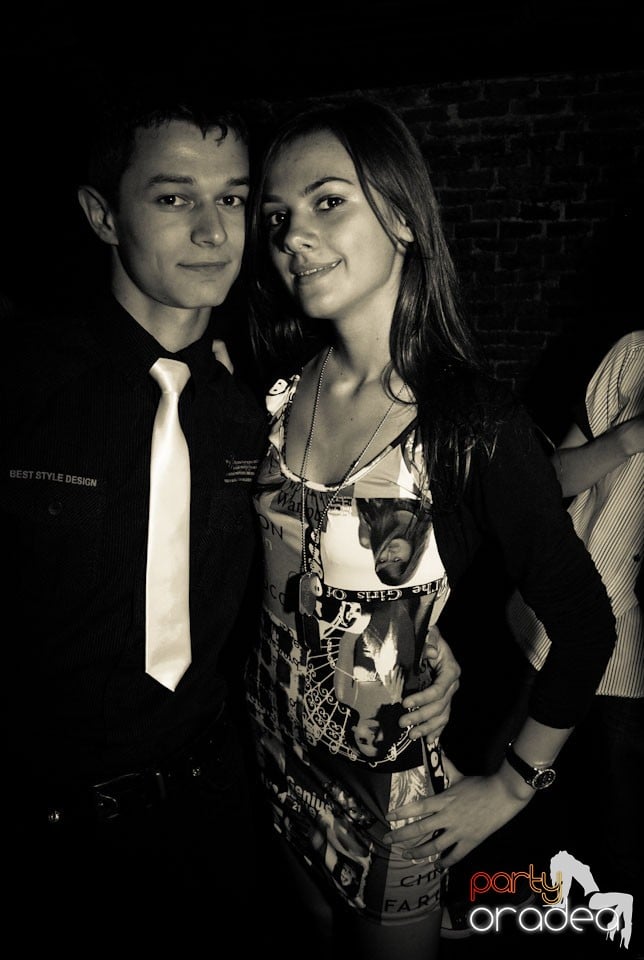 Distracţia continuă în Escape, 