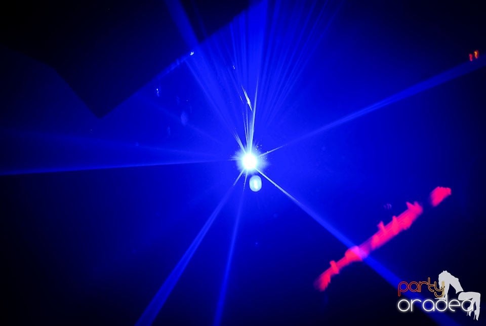 Distracţia continuă în Escape, 