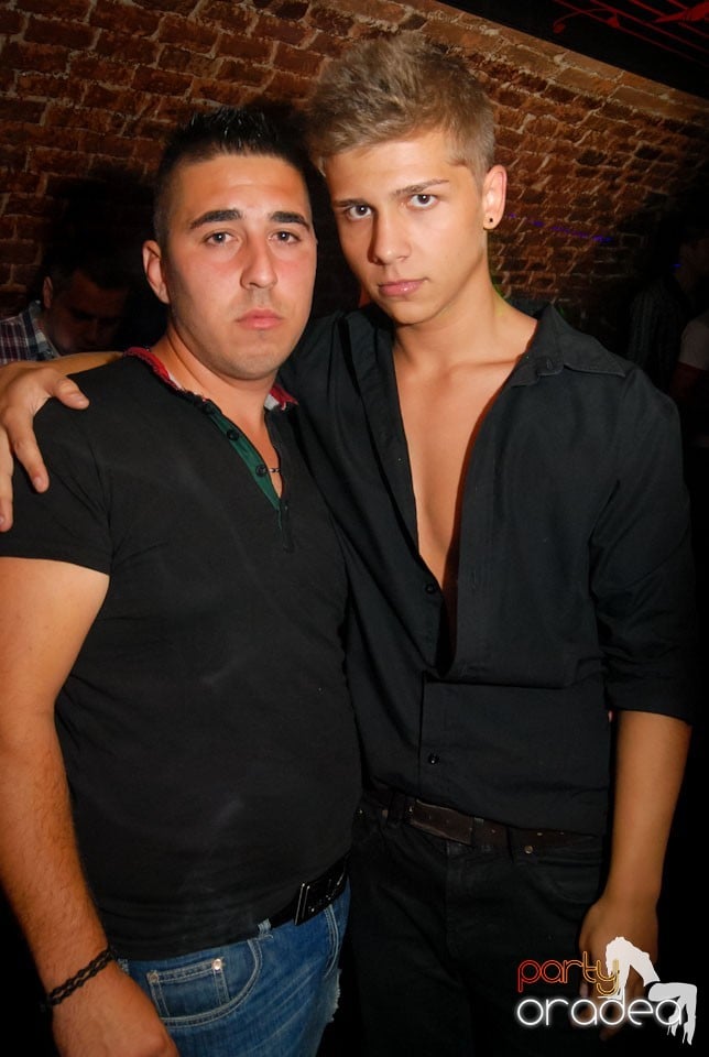 Distracţia continuă în Escape, 