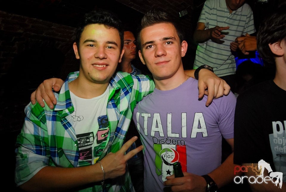 Distracţia continuă în Escape, 