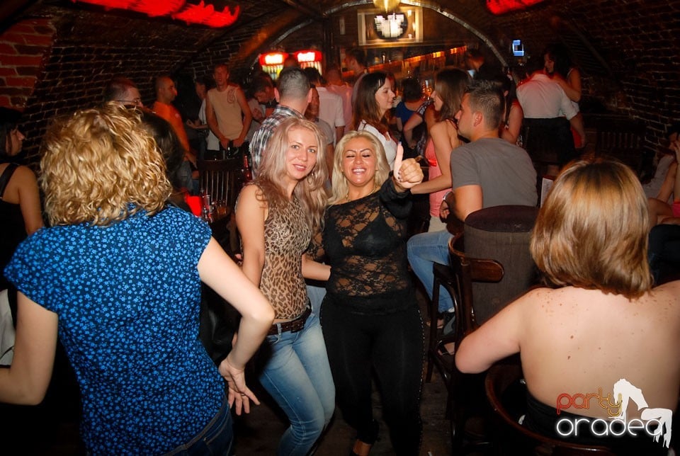 Distracţia continuă în Escape, 