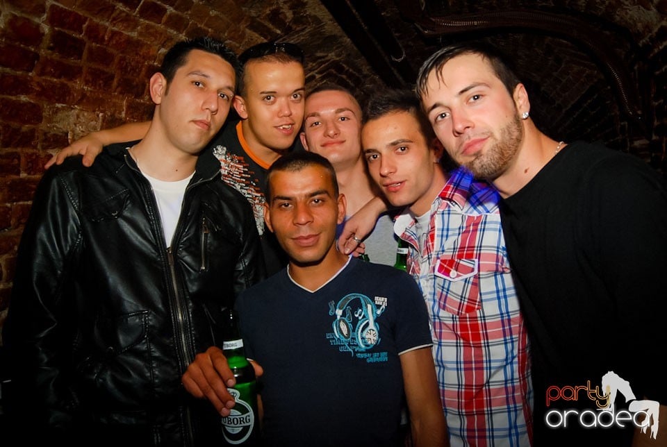 Distracţia continuă în Escape, 