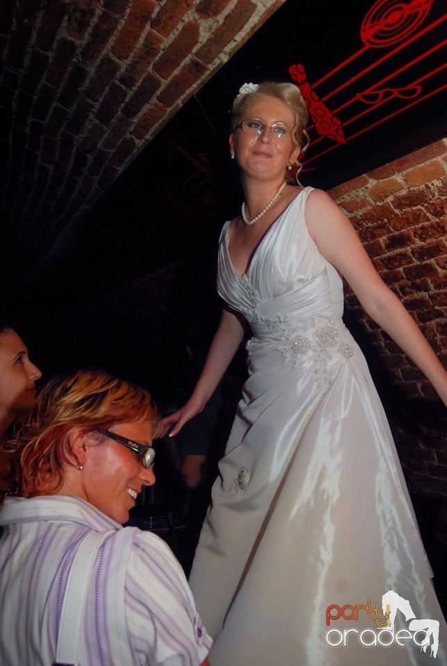 Distracţia continuă în Escape, 