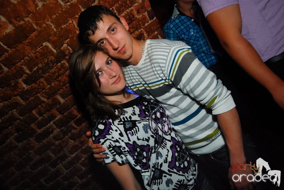 Distracţia continuă în Escape, 