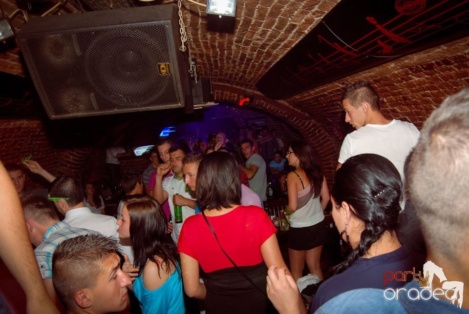 Distracţia continuă în Escape, 