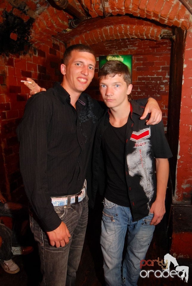 Distracţia continuă în Escape, 