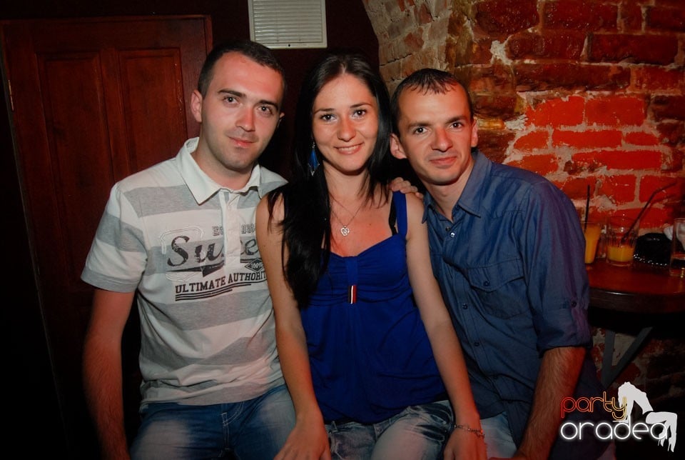 Distracţia continuă în Escape, 