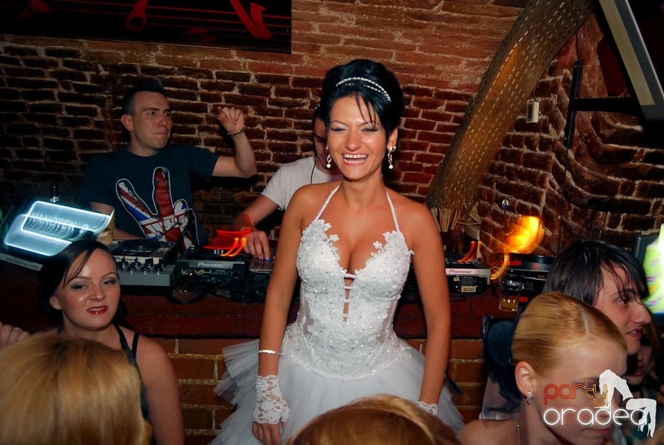 Distracţia continuă în Escape, 