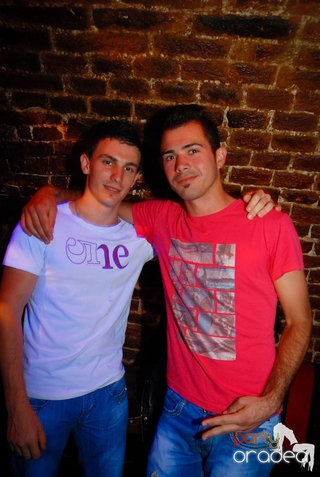 Distracţia continuă în Escape, 