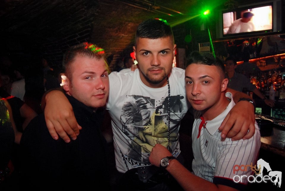 Distracţia continuă în Escape, 