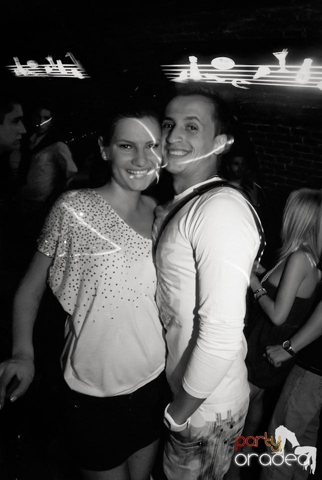 Distracţia continuă în Escape, 