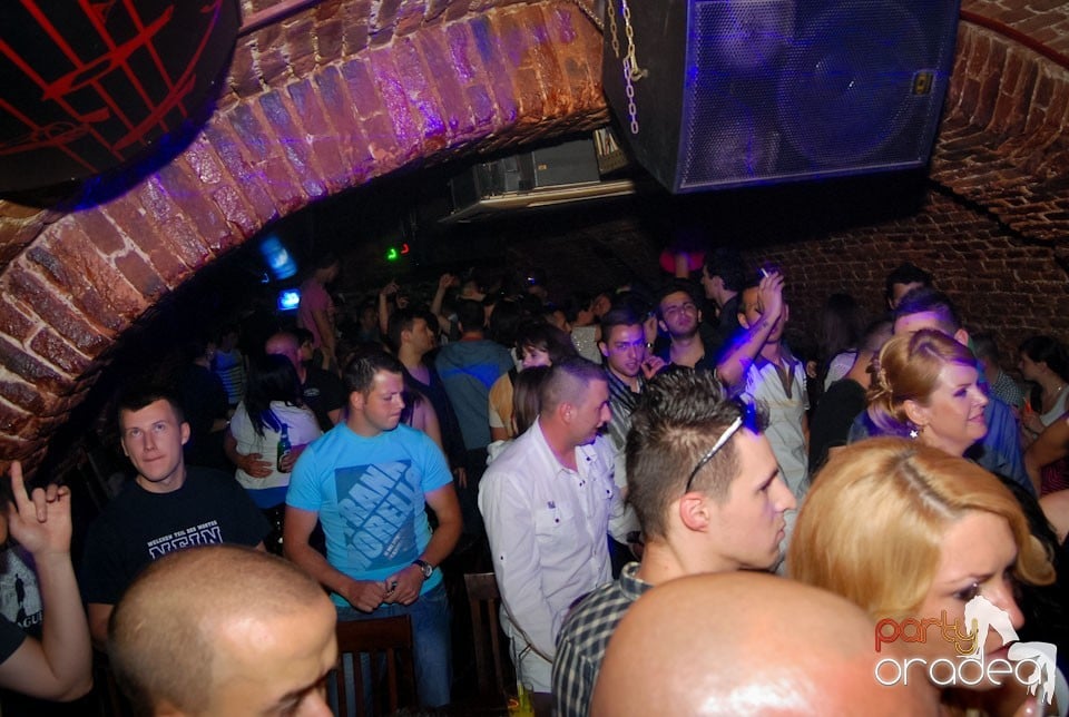 Distracţia continuă în Escape, 