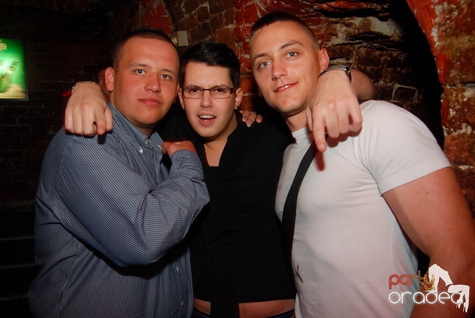 Distracţia continuă în Escape, 