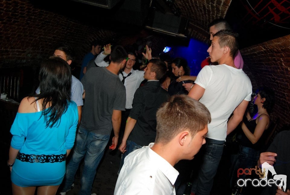 Distracţia continuă în Escape, 