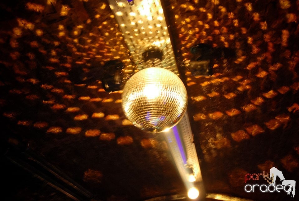 Distracţia continuă în Escape, 