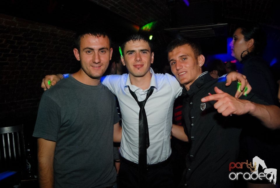 Distracţia continuă în Escape, 