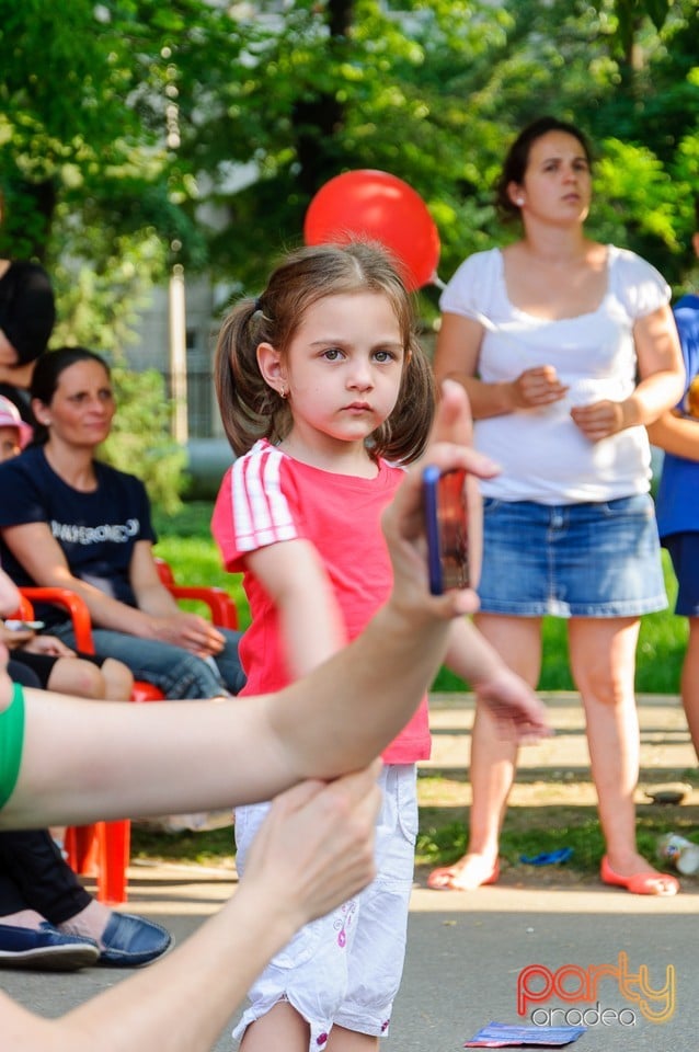 Distracţia copiilor în Parcul Bălcescu, Oradea