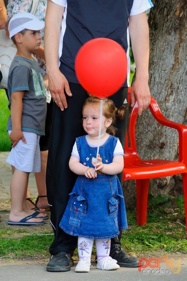 Distracţia copiilor în Parcul Bălcescu, Oradea