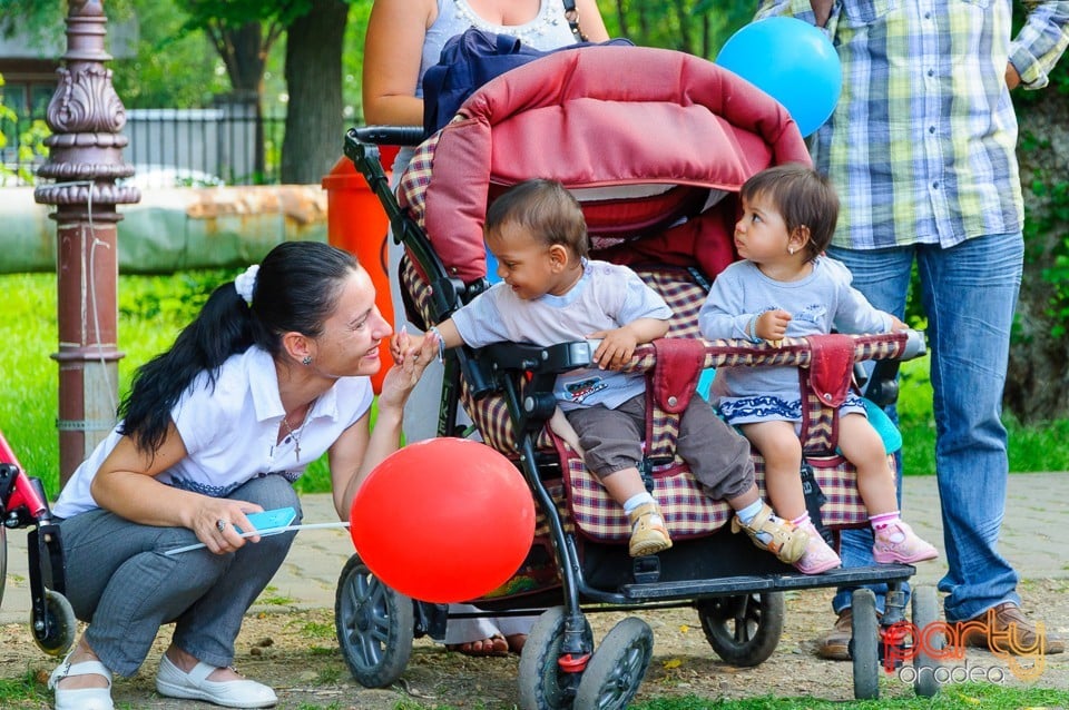 Distracţia copiilor în Parcul Bălcescu, Oradea